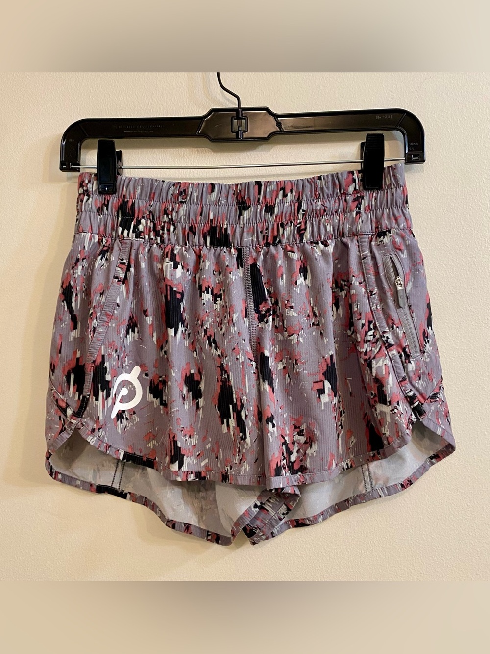 Lululemon X Peloton Tracker 4" LR Short Floral Flux Multi Women’s Sz 6 Workout